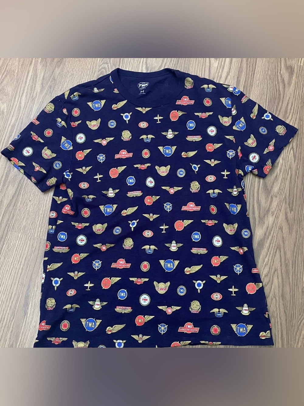 TWA Hotel Pins T-Shirt Unisex Medium Navy Vintage Pilot Wings Badges Cotton